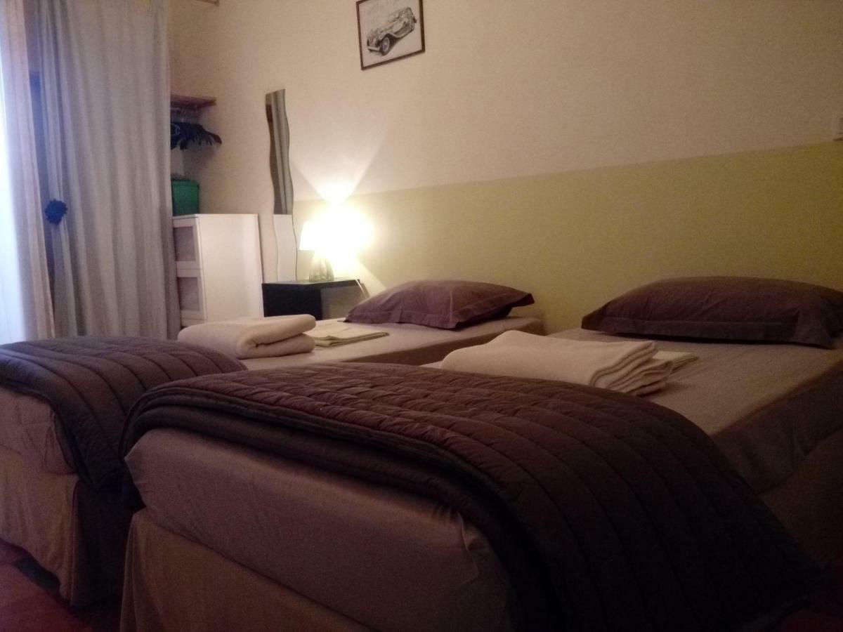 Au Petit Lieu-Dit Anglade Bagian luar foto